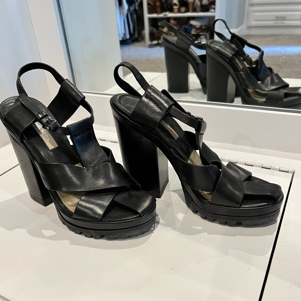 MICHAEL KORS Chunky Black Heeled Sandals Sz 8